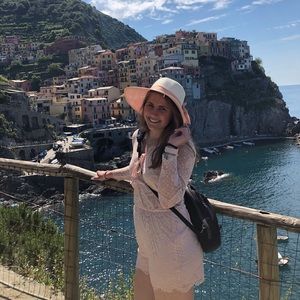 Meet your Posher, Camryn